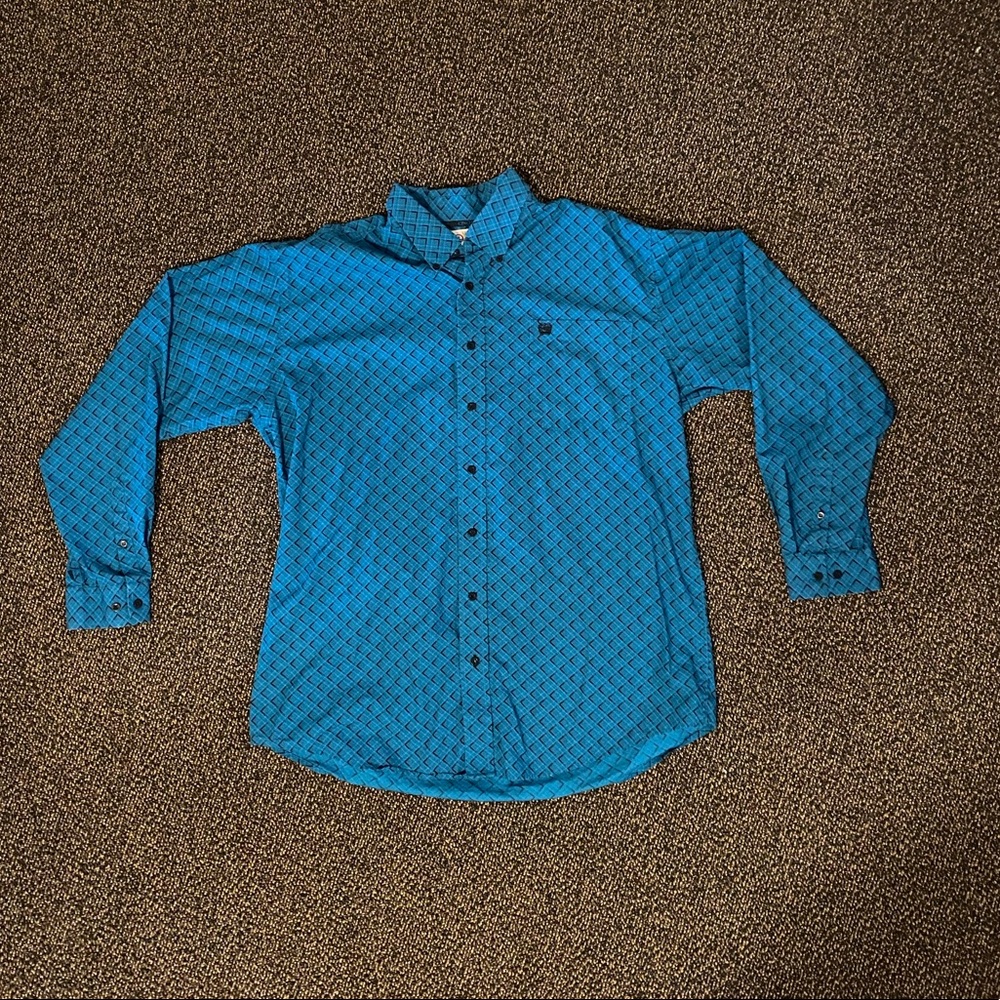 Men’s cinch button dress shirt